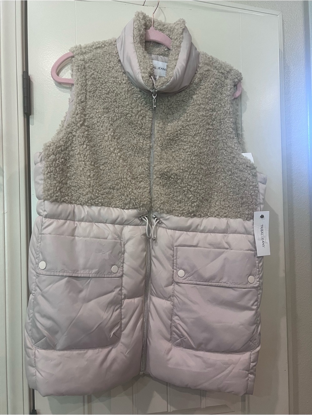 Two-Tone Cozy Puffer Vest in Light Beige